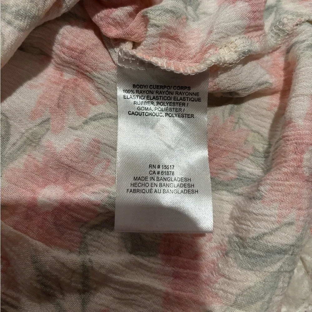 Vince Camuto Girl's Smocked Floral Dress - Picture 3 of 3